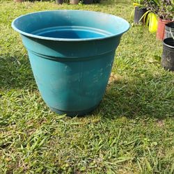 Plastic Planter 17 Tall Inches 19 Tape 
