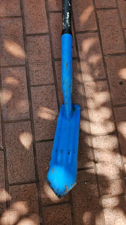 planters shovel by razorback