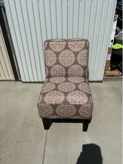Accent chair
