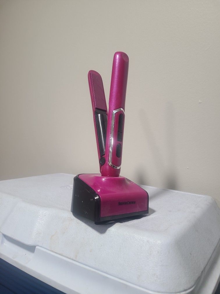 Portable CORDLESS Flat Iron
