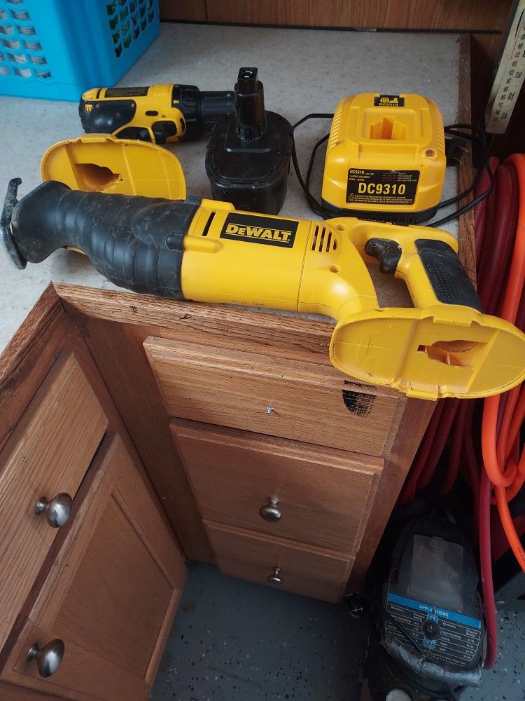 18v Dewalt Drill, Saws All, Battery, Charger