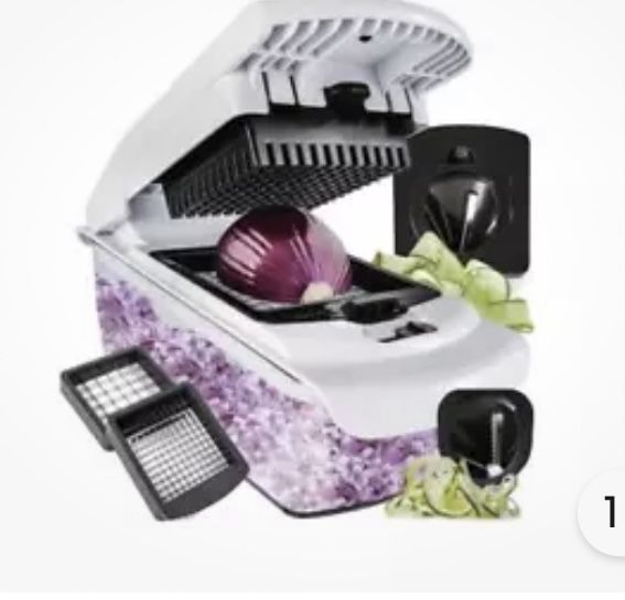 4-in-1 Vegetable Chopper with Large Catch Tray (dice, cut, chop & spiralize)
