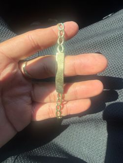 Curb 10k bracelet