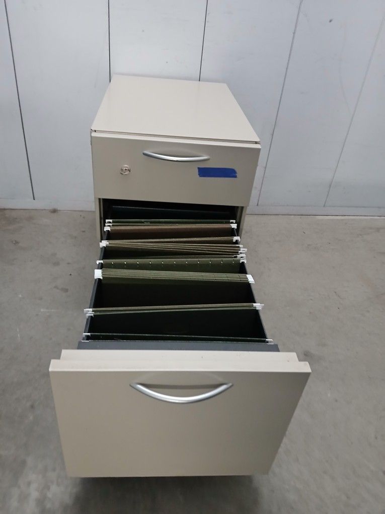 Metal Storage /file Cabinet On Casters By Steelcase