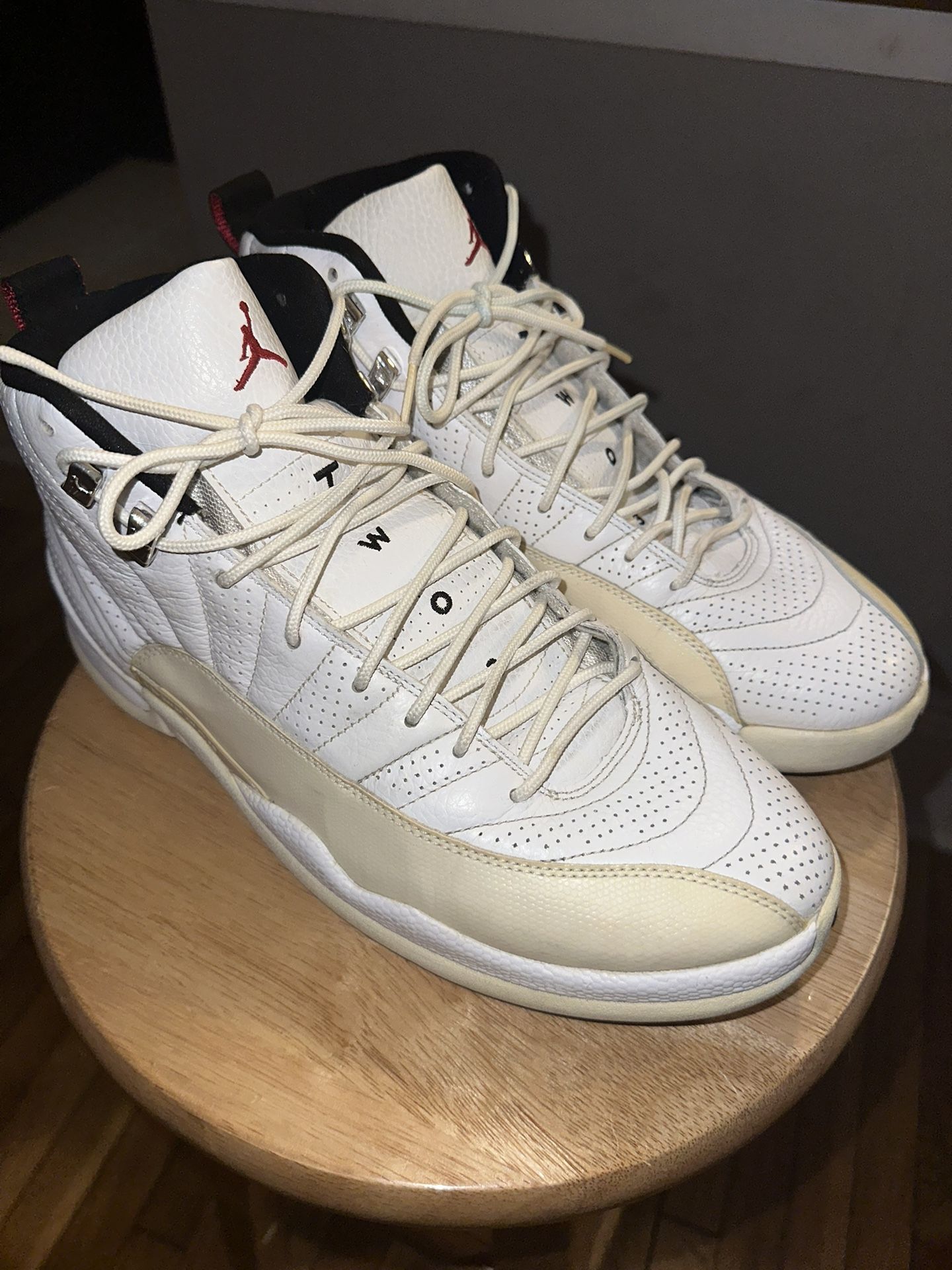 2009 Jordan 12 Rising Sun Size 11 display picture 1