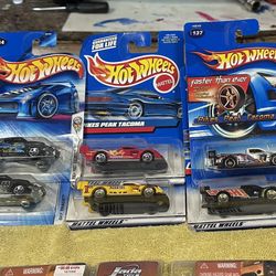 9 Hotwheels Toyota Tacoma Pikes Peak