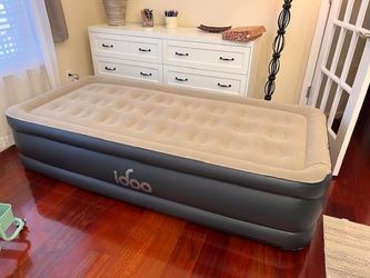 Twin XL Air Mattress with Built-in Pump, 80-Inch Long