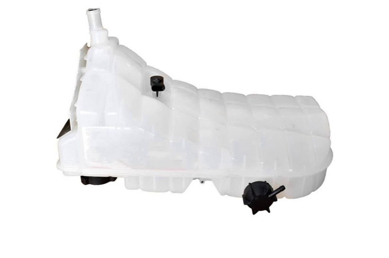 Engine coolant bottle tank peterbilt