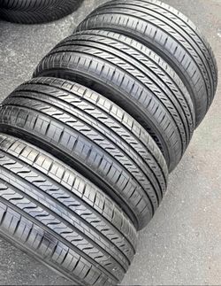 205/60/16 sentury vendo un set de llantas usadas excelente condiciones de vida las 4 ✅🤩I am selling a set of used tires, all 4 in excellent living co