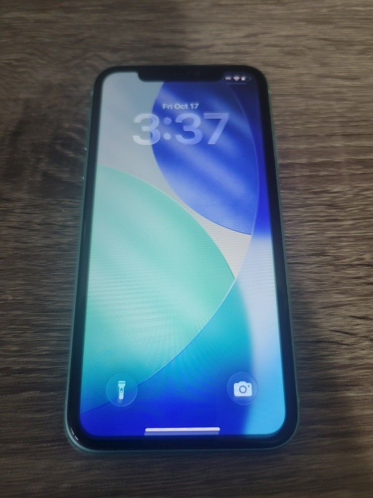 Apple iPhone 11 - 64GB GSM Unlocked