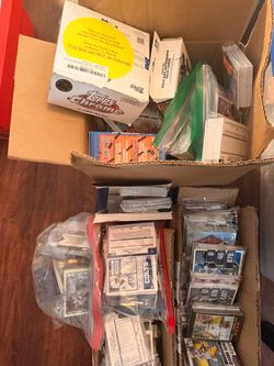 Sports cards lot - baseball, basketball, football