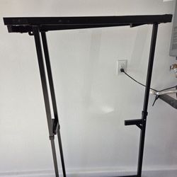 BASIC METAL QUEEN BED FRAME!! BRAND NEW!!