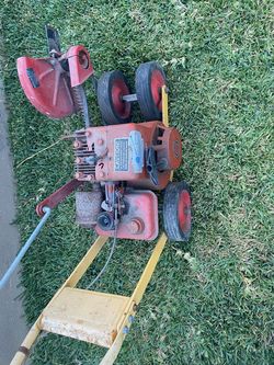 Vintage Briggs & Stratton edger