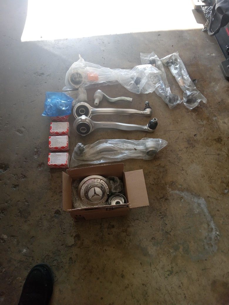 Mercedes C300 Parts