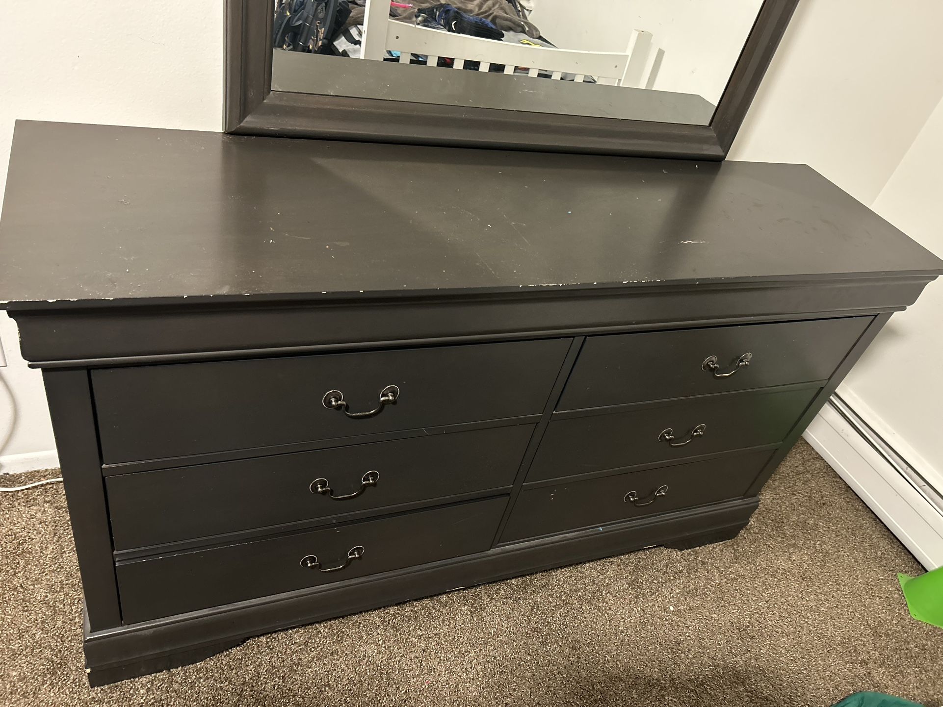 Dresser With mirror $100