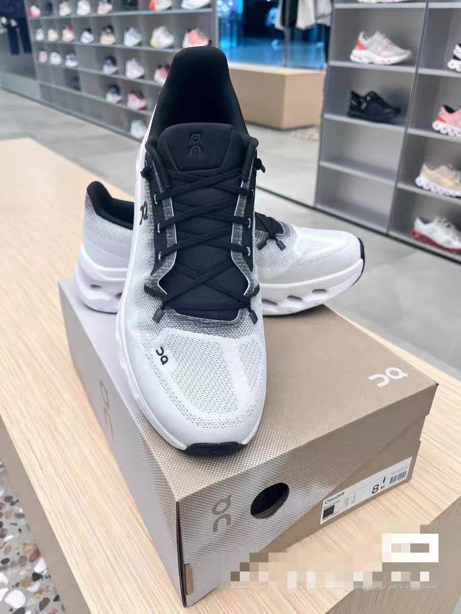 Cloudtile; running shoes; sports shoes; cream color;