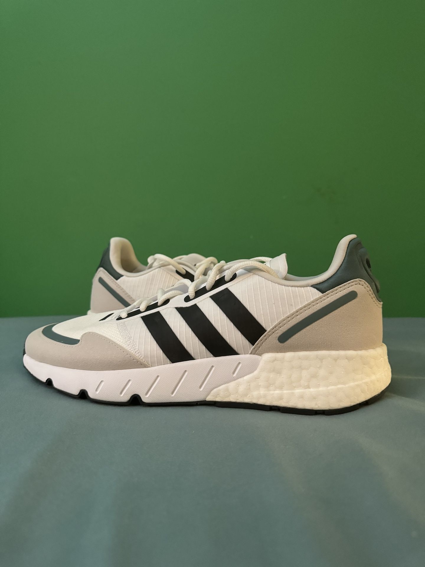 ⭐️エメラルドです⭐️ Adidas ZX 2K Boost White Hazy Emerald Size 11.5