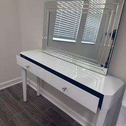 White Entry table and mirror $150 OBO