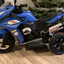 Kids Electric Motorcycle Brandnew W Charger