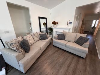 Sofa and loveseat set