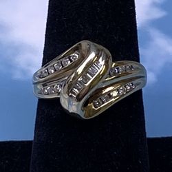 10k Diamond Ring 