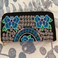 Mexican Embroidered Floral Wallet 🦋