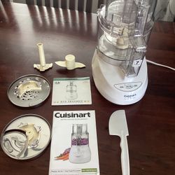 CUISINART 7-CUP FOOD PROCESSOR   