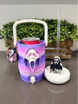 Scream Halloween koozie