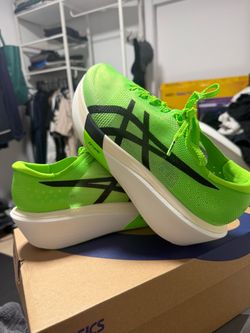 ASICS Metaspeed Tokyo