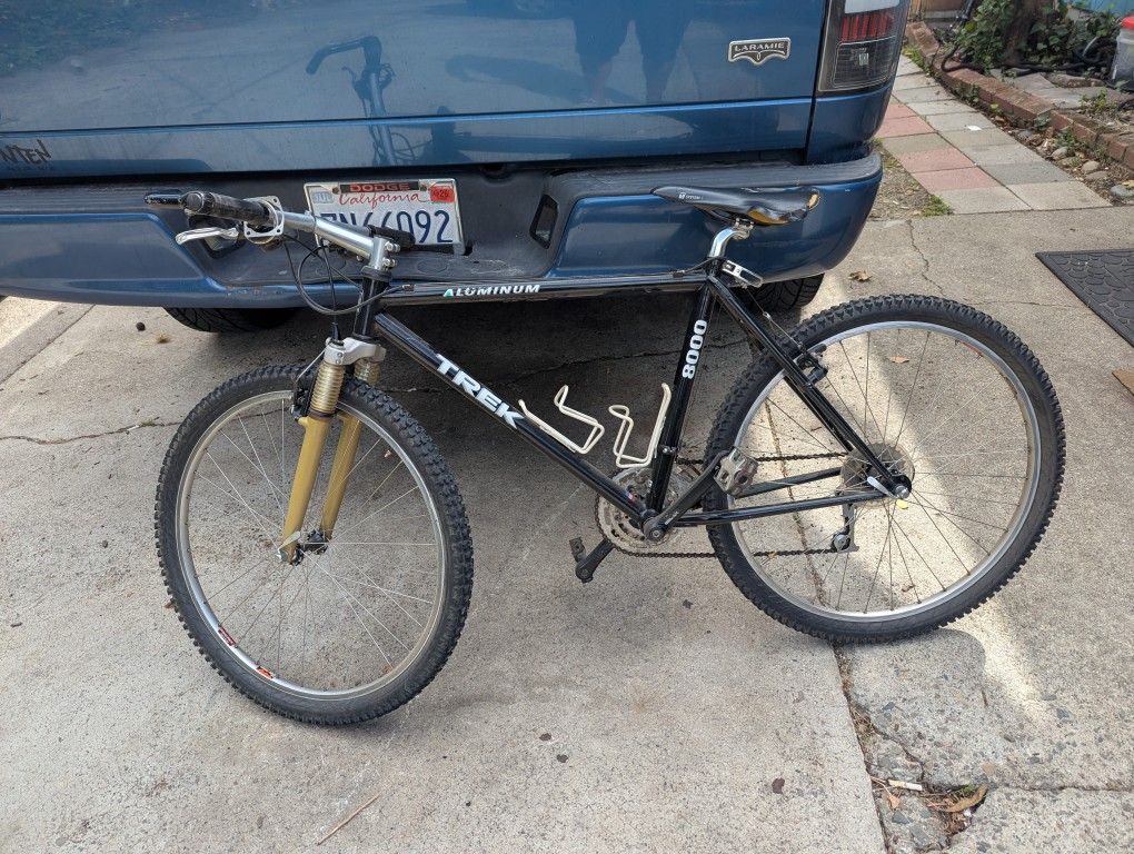 TREK 8000 26"