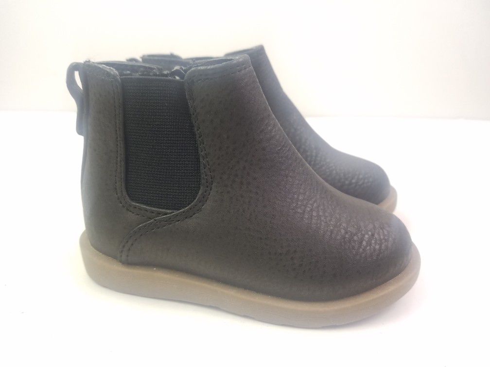 Childrens Place Toddler Girls Chelsea Boots Size 4 Black pebbled