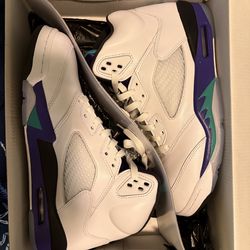 Jordan 5 Grapes size 10