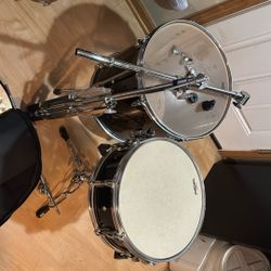 Yamaha Rydeen Drum Set 