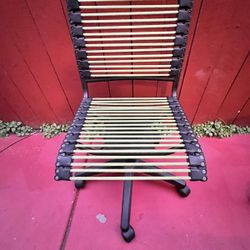 Bungee Rolling Chair 