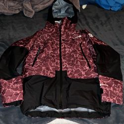 North Face Gore Tex Summit Series Rain Jacket 300$ Or Best Offer 