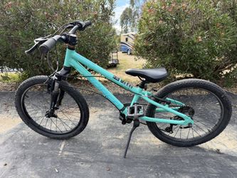 Kids Mountain bike-20” Norco Storm