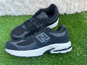 Kids New Balance 2002R Black Sneakers size 6