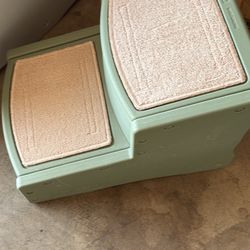 Green And Tan Pet Stairs