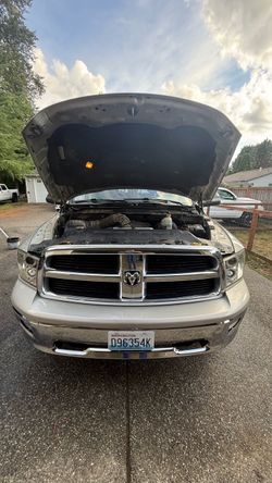 RAM 1500 slt 2010 8 cil 4x4