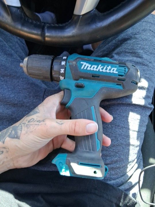Makita 10v