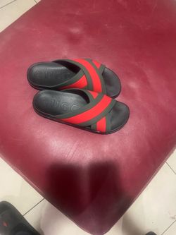 Gucci slides