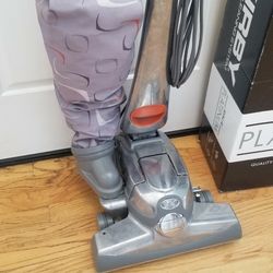 NEW cond   KIRBY SENTRIA 2 VACUUM WITH AMAZING POWER SUCTION.   WORKS EXCELLENT   , IN THE BOX 