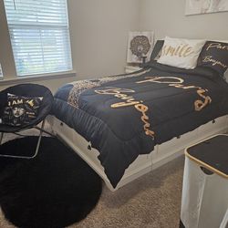 Queen Size Bed Set