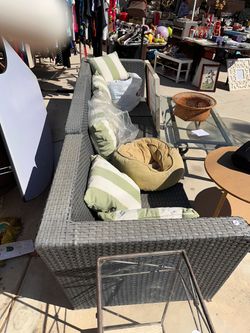 Outdoor patio couch. 3 piece