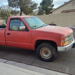 Parts ONLY off 88 Silverado 2500 2WD, Excellent Body, No Engine or Trans.