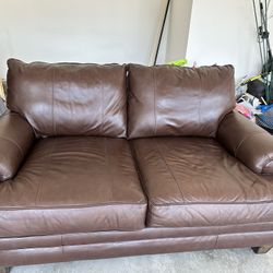Monaco 957 Stationary Leather Loveseat