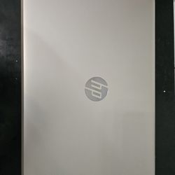 HP 17 Inch Laptop Near Mint Condition