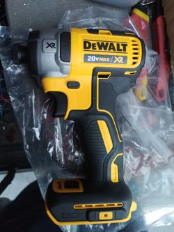 DEWALT DCF887B XR 20V 1/4" 3-Speed Cordless Impact Driver
