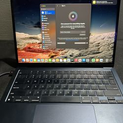2022 MacBook Air M2 