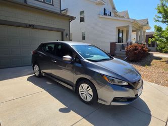 2025 Nissan Leaf S - 1600mi! - clean
